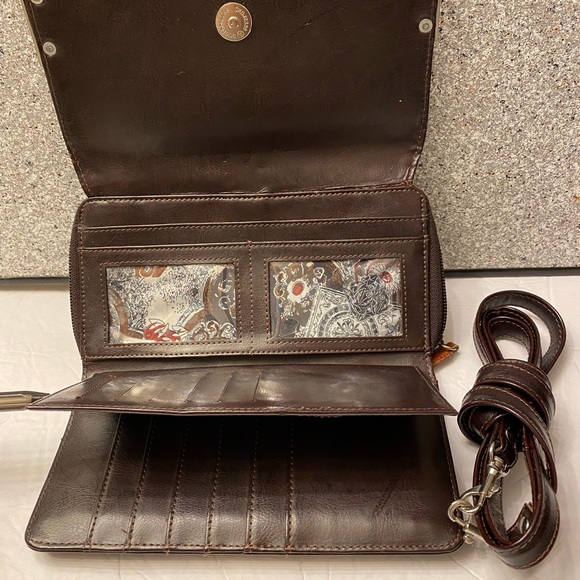 Crossbody Clutch - Picture 9 of 11